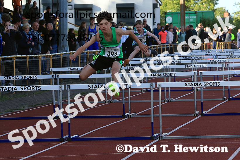 Hurdles, 2025 NEGP No 2, Monkton Stadium, Wednesday, May 28th. Photo: David T. Hewitson/Sports for All Pics